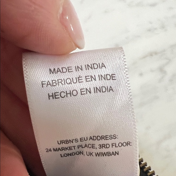 Anthropologie JULES Black and Cream Beaded Belted Bag Purse - Picture 7 of 9